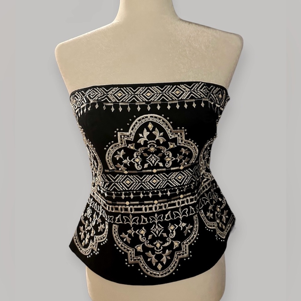 White House Black Market WHBM Black Silver Beaded Embroidered Bustier Size 2